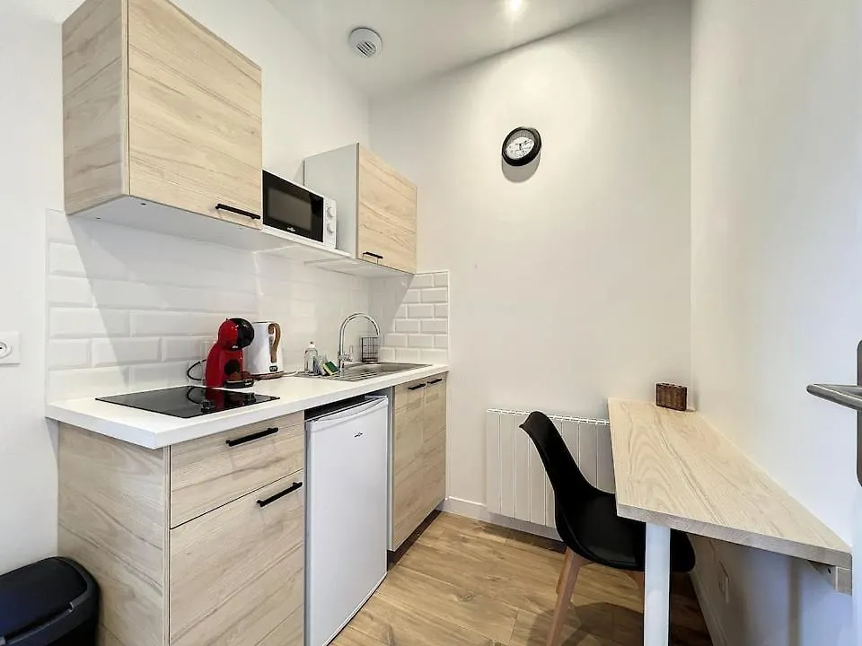 Studio Le Glinglin - Proche Gare Saint-Brieuc 0*,